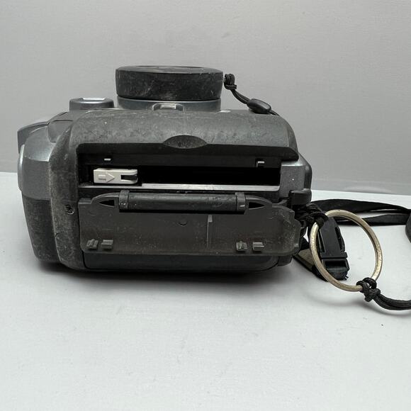 Kodak DC290 Zoom Digital Camera - Picture 7 of 8